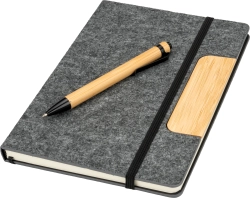 A5-Notizbuch aus Recyclingpapier mit Linien und Stift