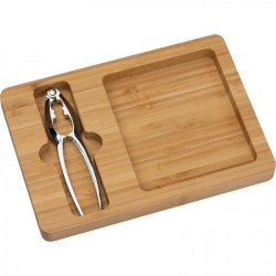 Nussknacker mit Tablett