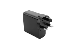 Reiseadapter Schwarzwolf